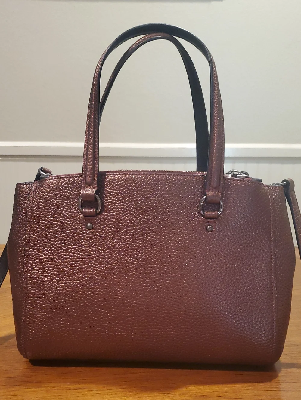 Coach metallic Black Cherry 